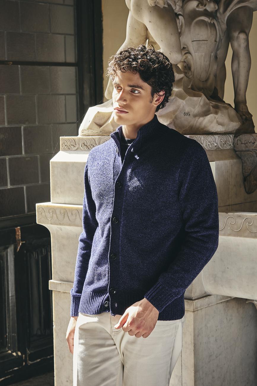 cardigan-bottoni-uomo-684zly-1.jpg