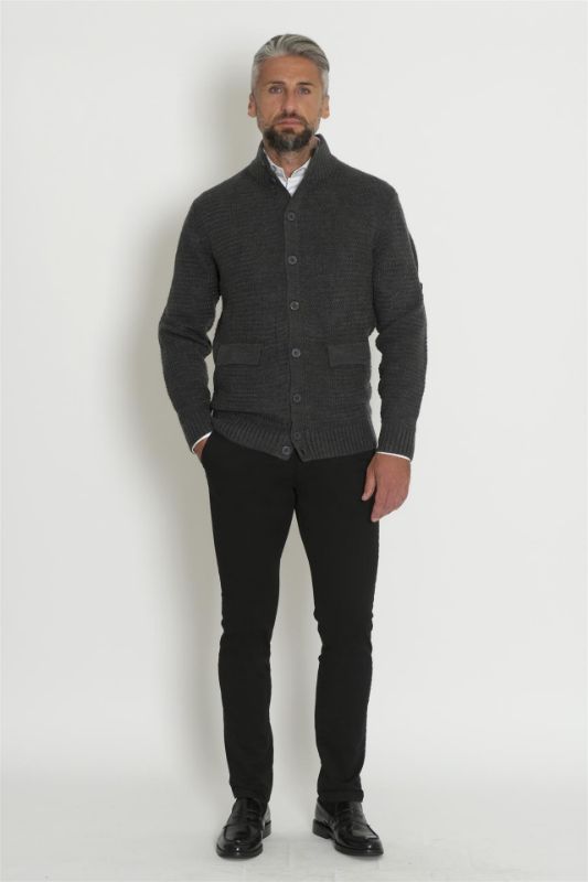 cardigan-grigio-uomo-474lfi-1.jpg