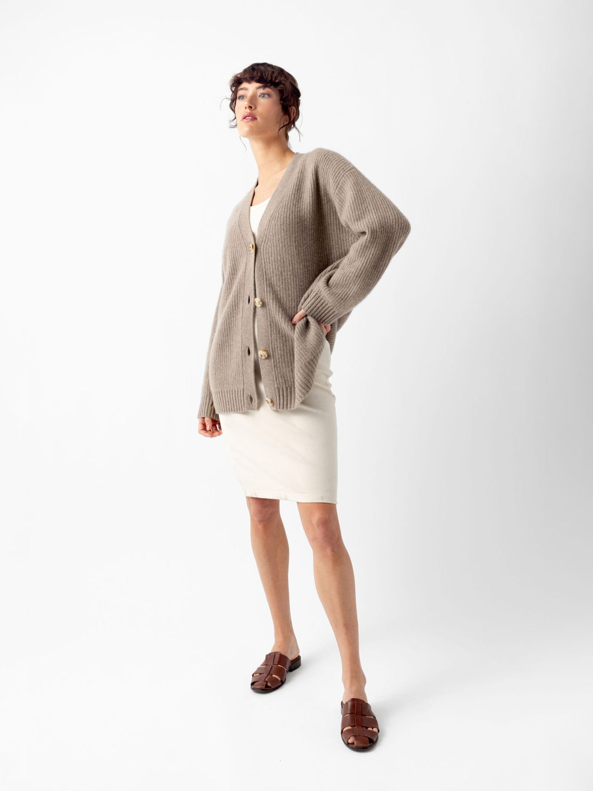 cardigan-in-cashmere-496olw-1.jpg