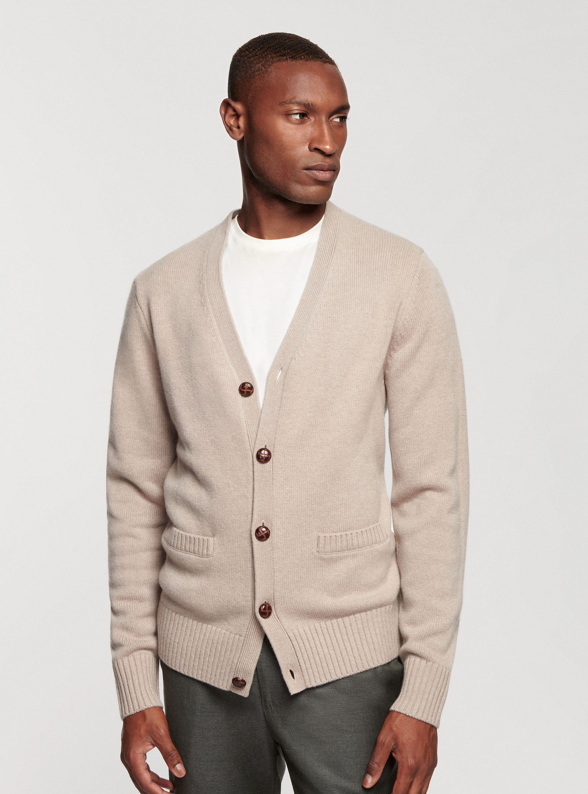 cardigan-in-cashmere-857vvw-1.jpg