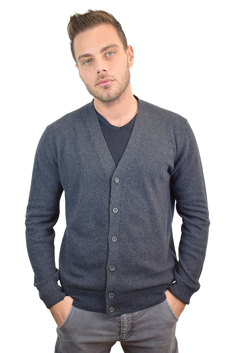 cardigan-uomo-bottoni-750zun-1.jpg