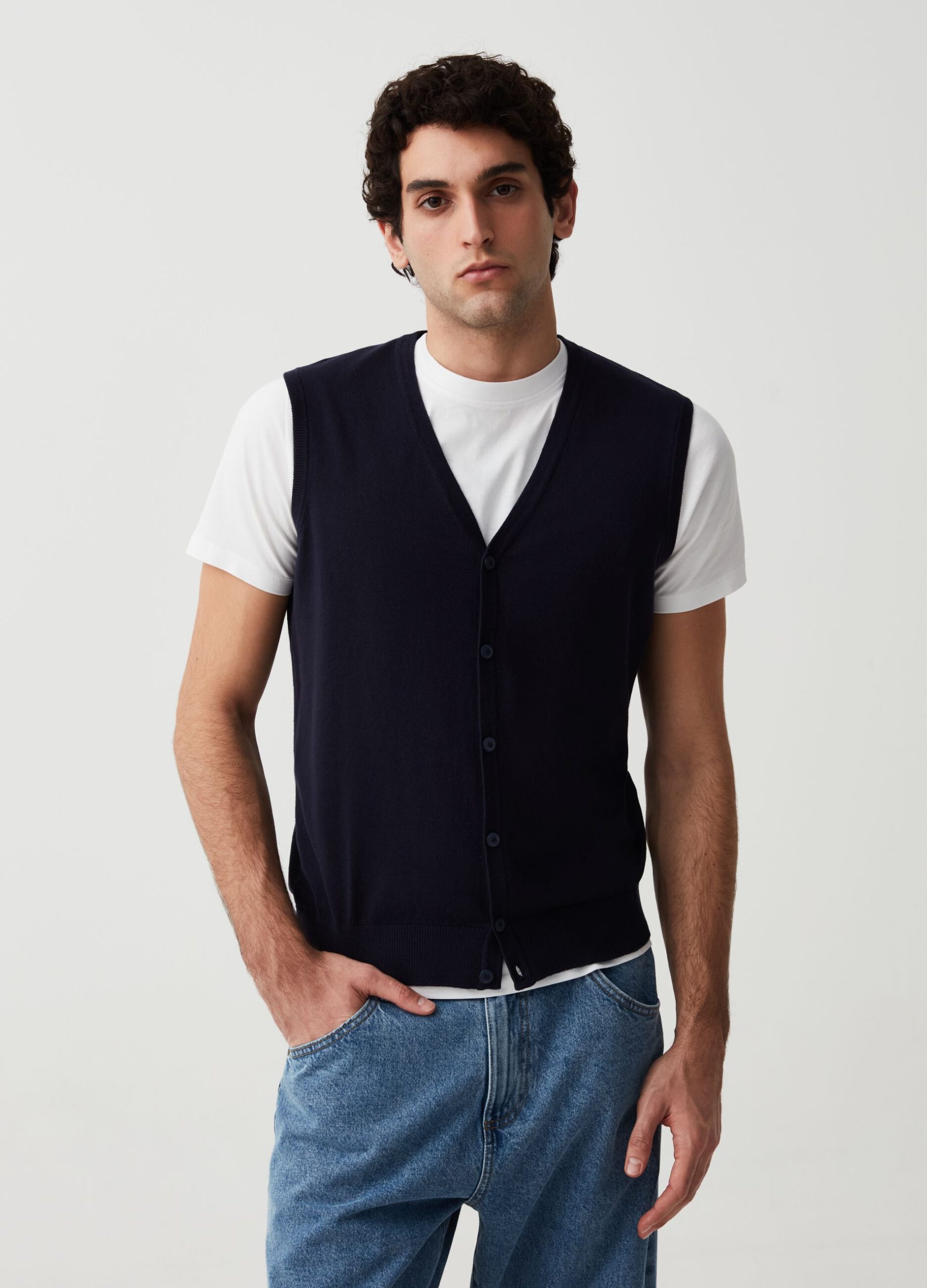 gilet-uomo-ovs-681kno-1.jpg